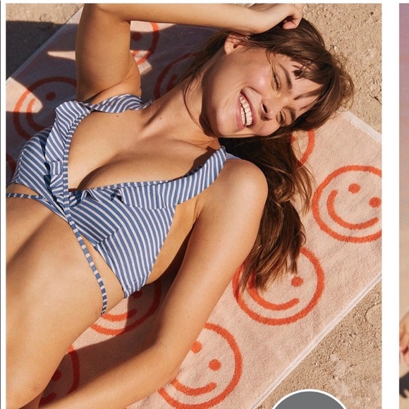 NWT Aerie swim top - Picture 2 of 5